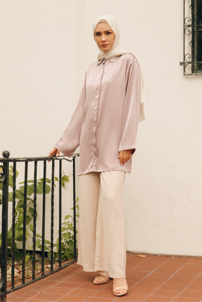 Layna Satin Top - Lavender Pink