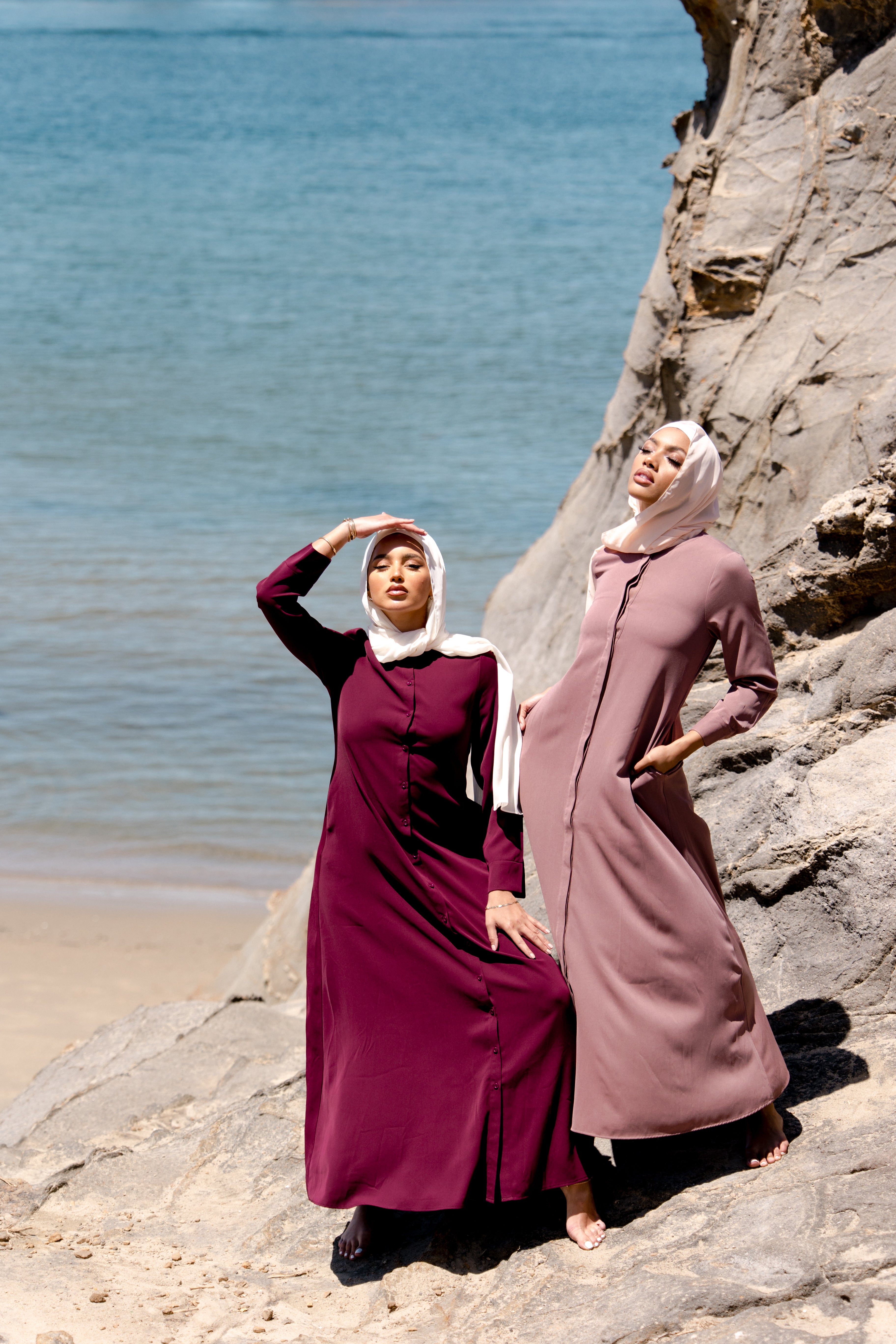 Safiyah Button Down Abaya - Maroon