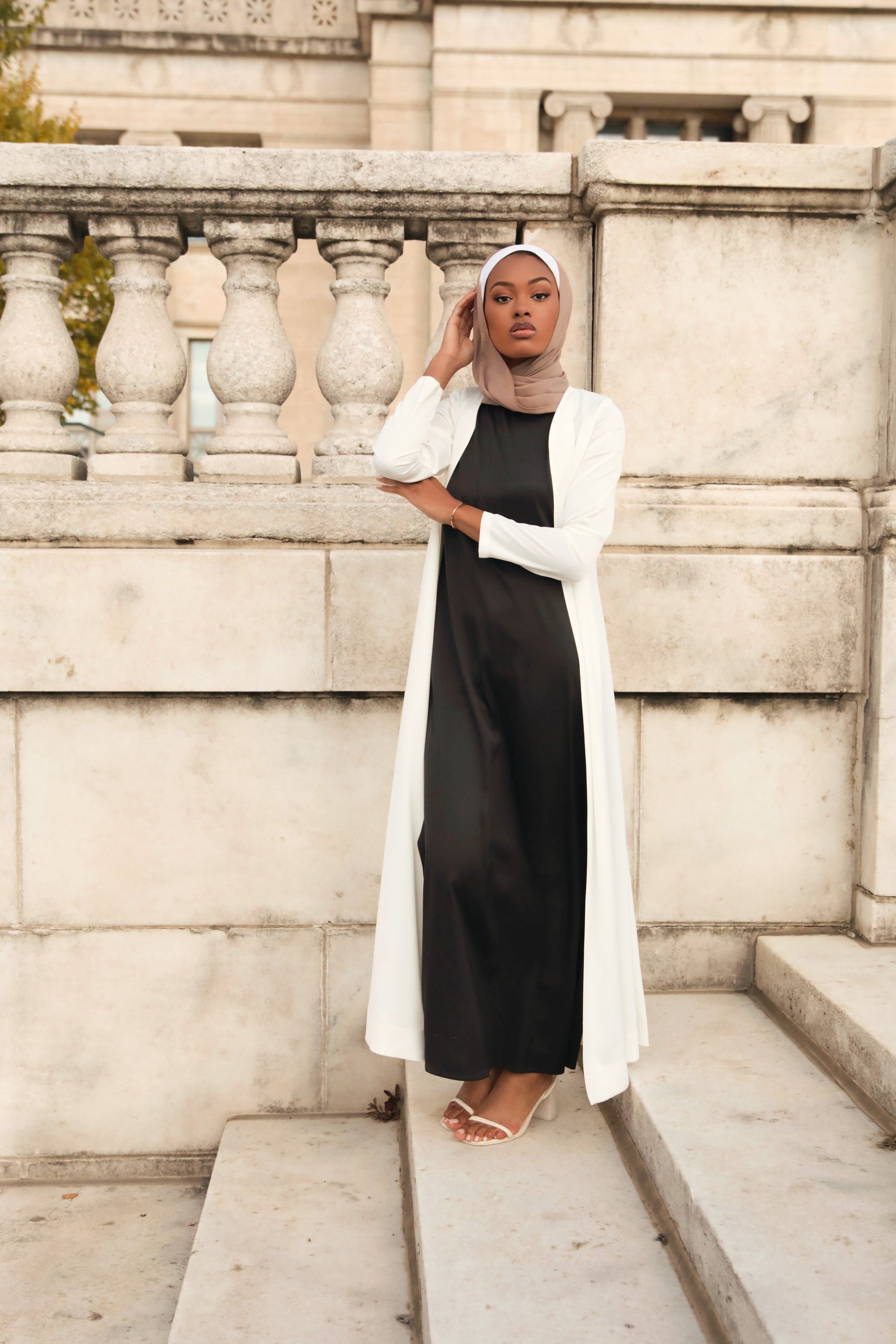 Buy White Santorini Classic Abaya from Niswa Fashion
